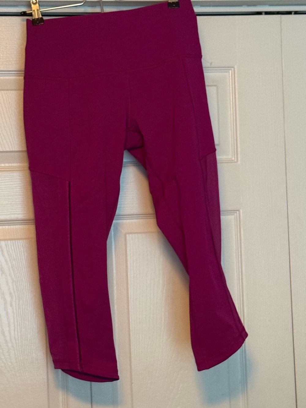Magenta Athletic Lululemon Capri Leggings Like New